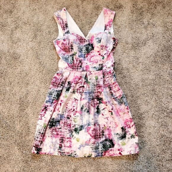 Guess Multicolored Abstract Floral Sleeveless Sweet Heart Neckline Dress Sz 6 - Picture 1 of 7